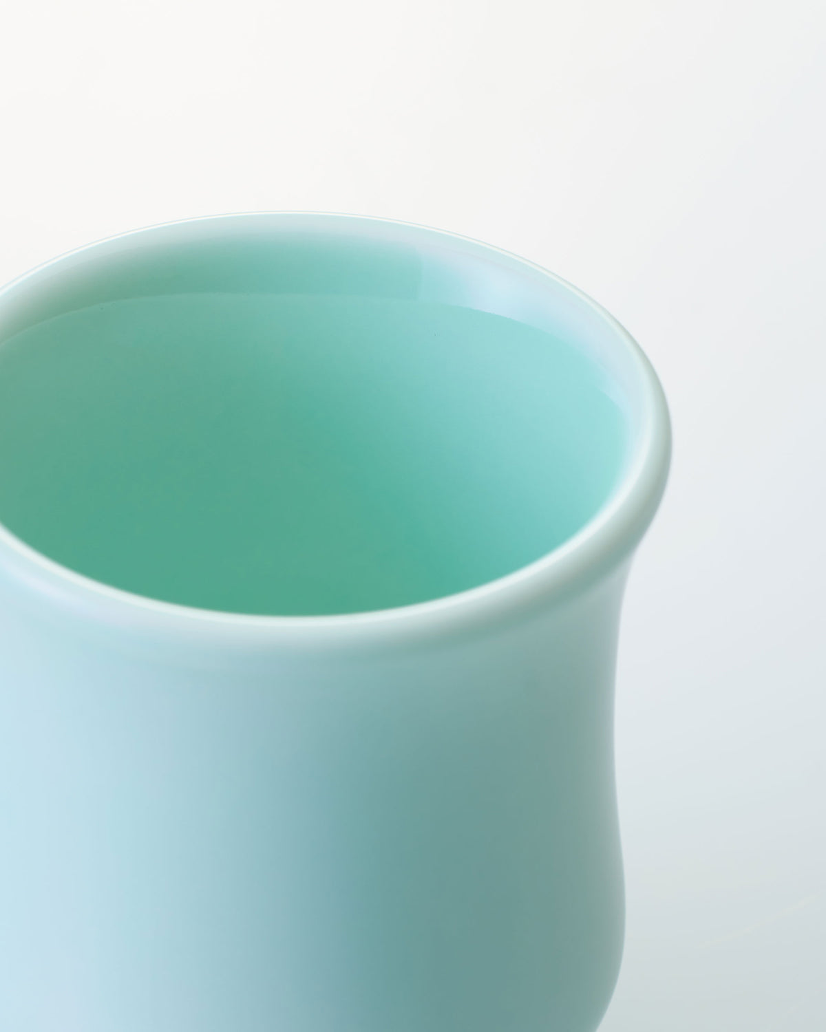 CCCLAY Soft Green 2.0 – Medium Sensory Coffee Cup