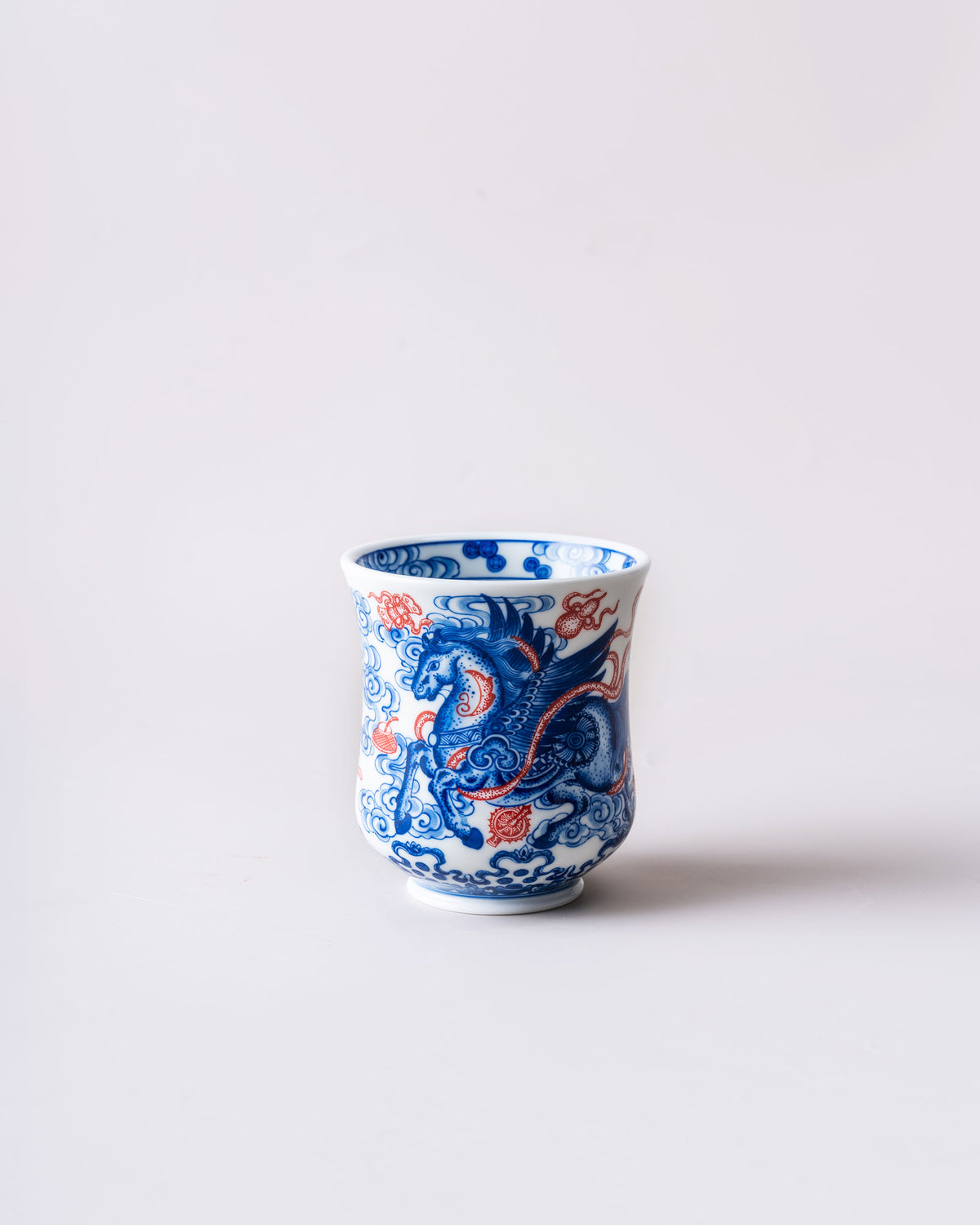 CCCLAY Cloudbound Hand-Painted Qinghua & Iron-Red Enamel – Medium Sensory Coffee Cup