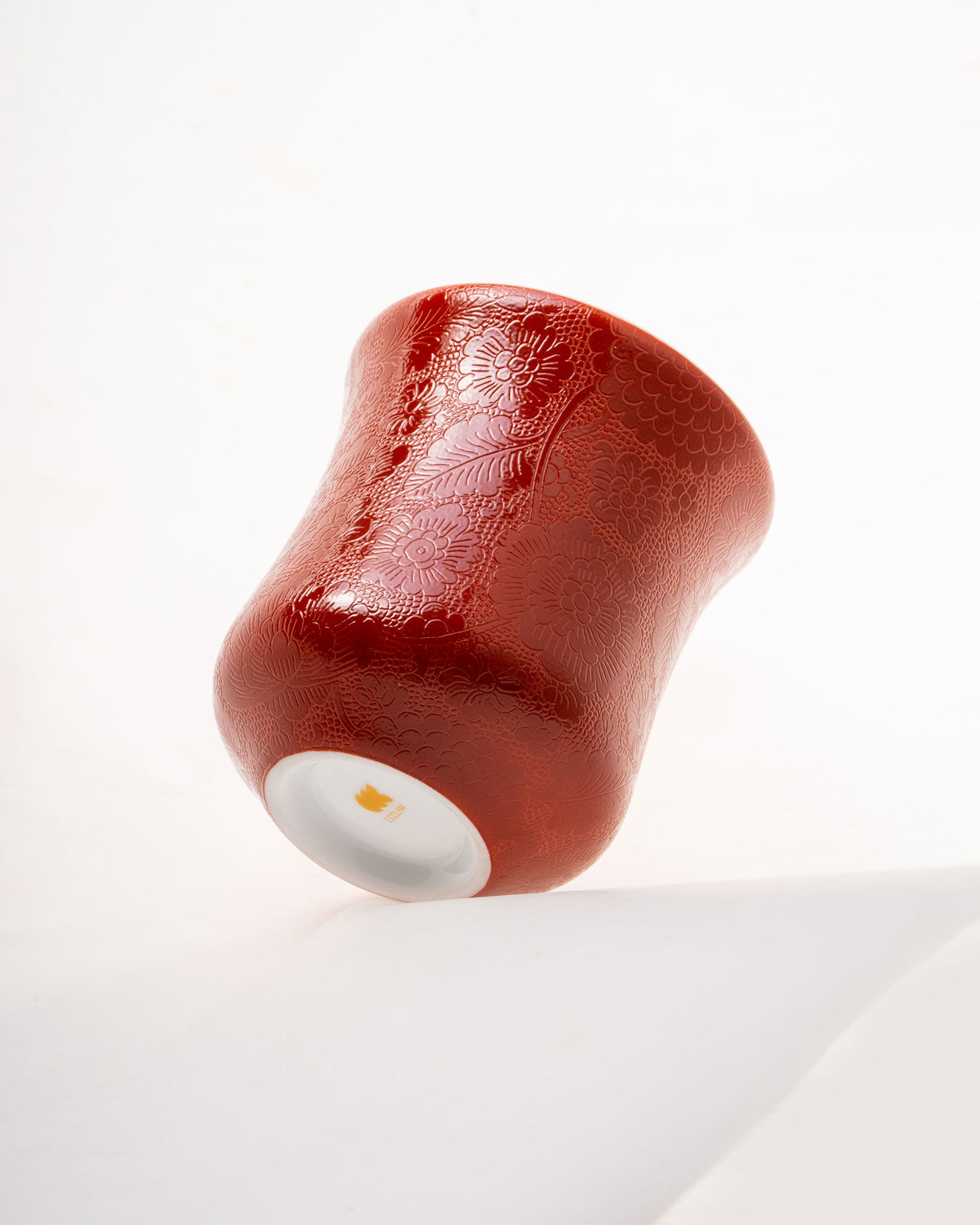 CCCLAY Palace Red Hand-Carved – Medium Sensory Coffee Cup
