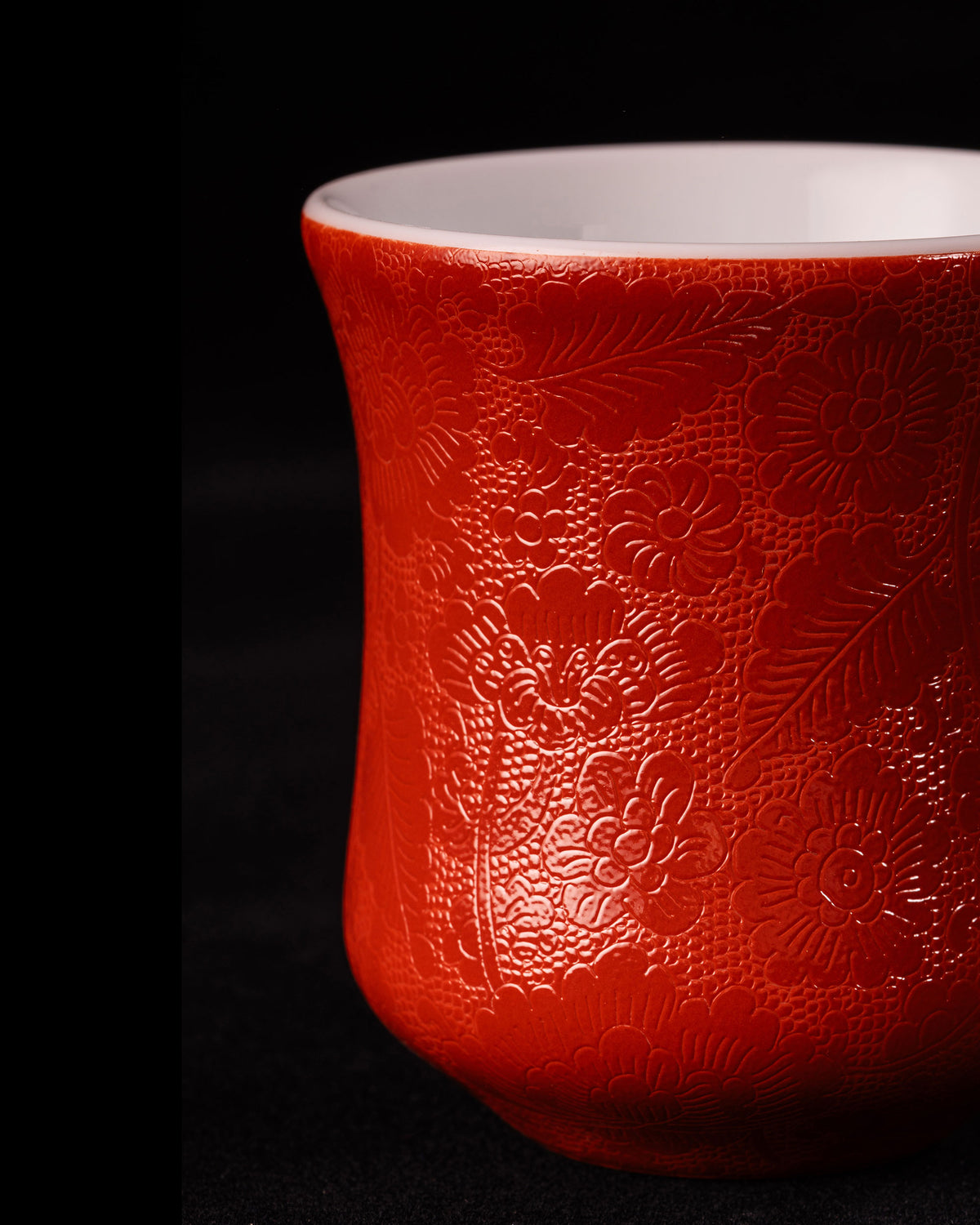 CCCLAY Palace Red Hand-Carved – Medium Sensory Coffee Cup
