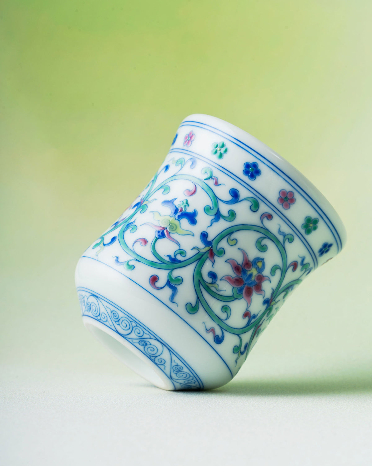 CCCLAY Spring Lotus Hand-Painted Qinghua – Medium Sensory Coffee Cup