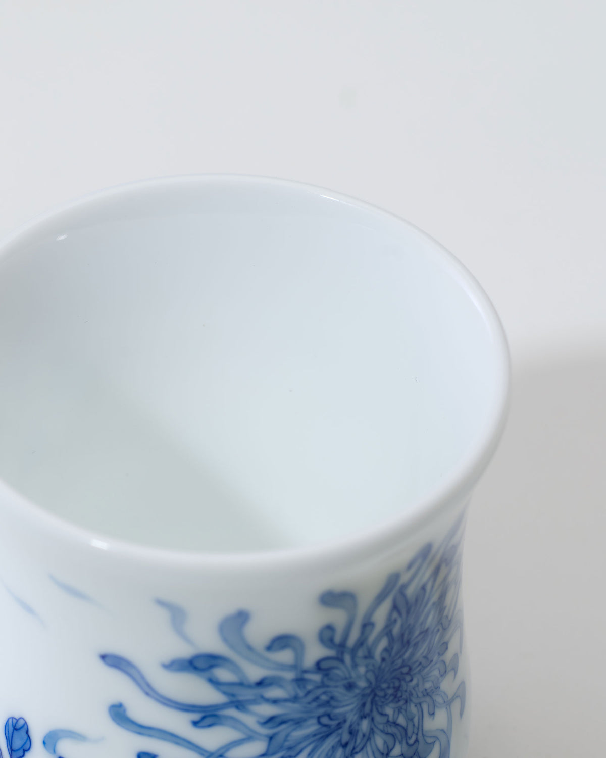 CCCLAY Chrysanthemum Qinghua – Medium Sensory Coffee Cup