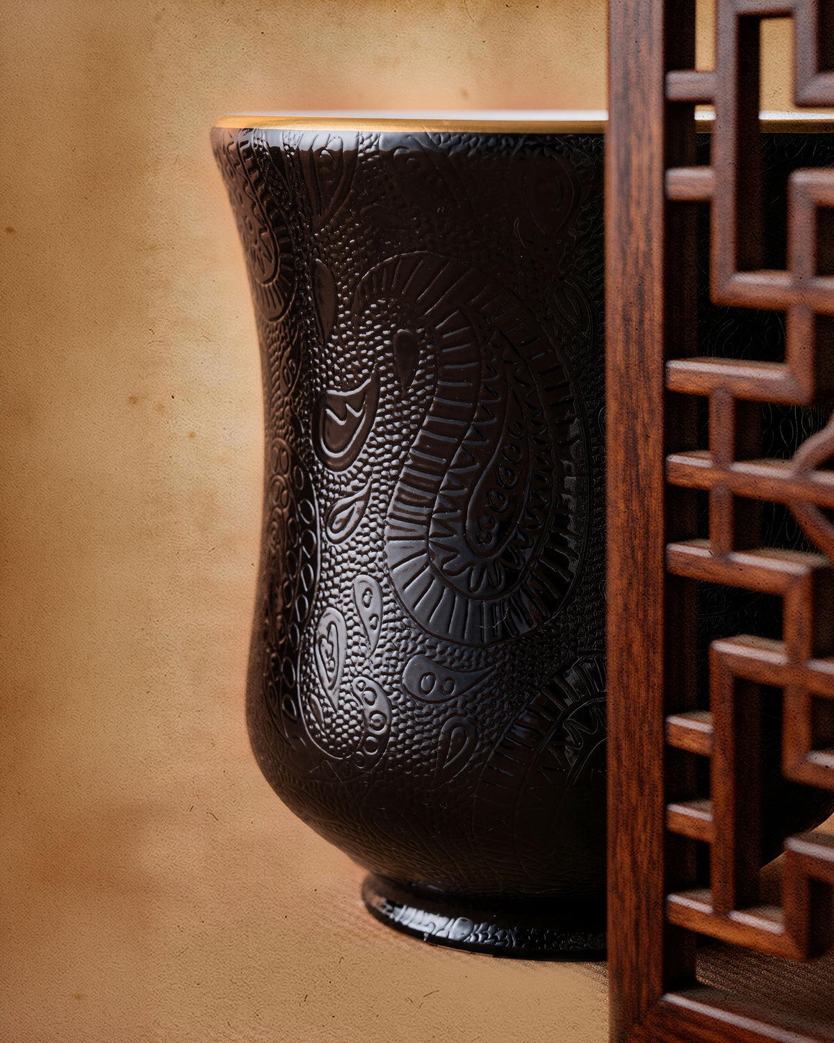 CCCLAY Night Carving Dark Bloom Hand-Carved – Medium Sensory Coffee Cup