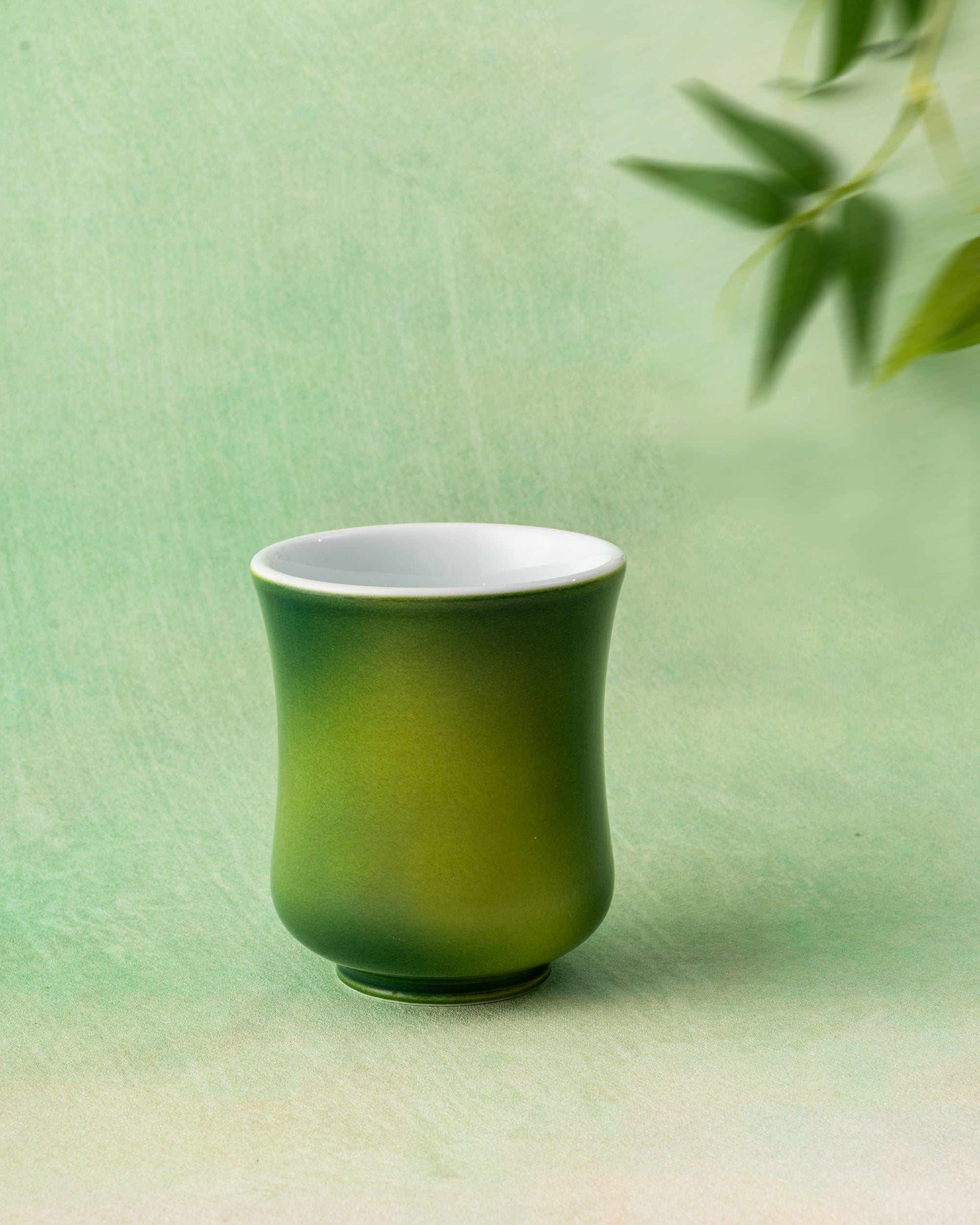 Emerald Shadow - Medium Sensory Cup