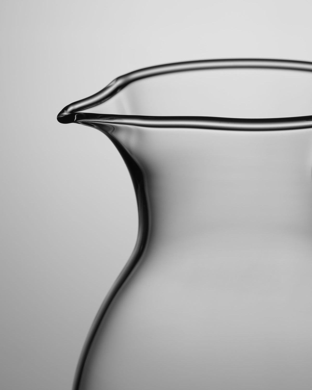 CCCLAY Floating Life – 450 ml Lampworked Glass Coffee Server
