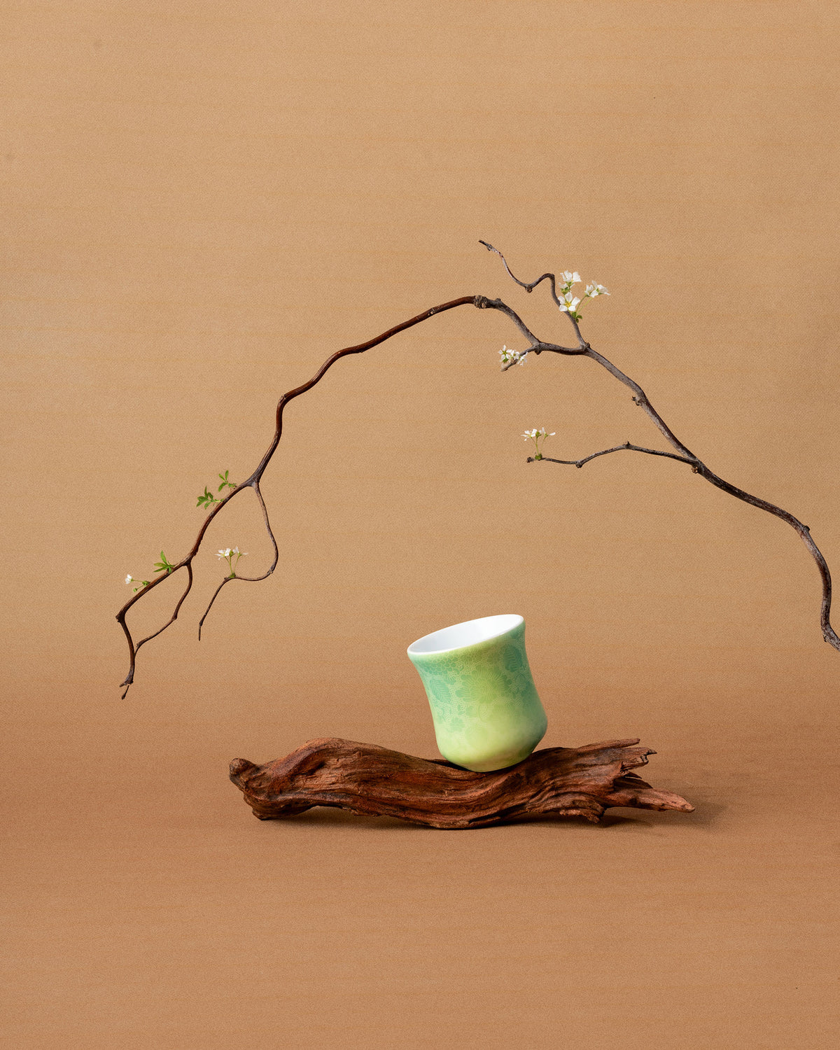 CCCLAY Mint Lace Hand-Carved – Medium Sensory Coffee Cup