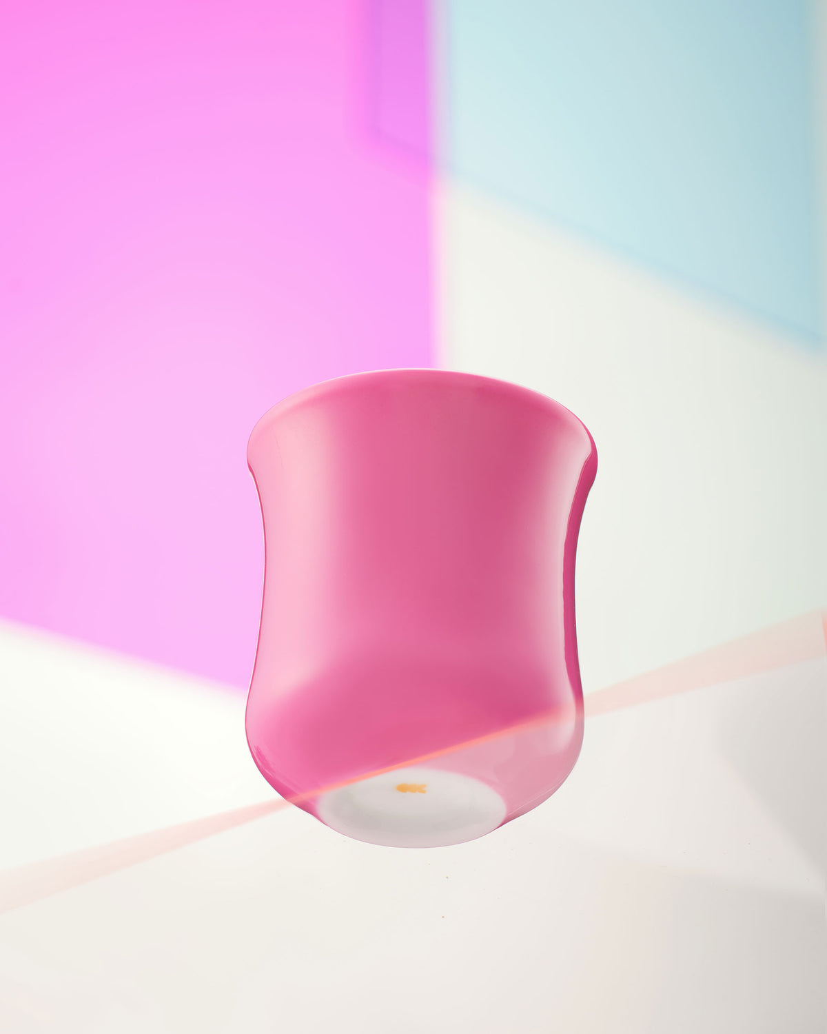 Rouge Famille Rose – Medium Sensory Coffee Cup