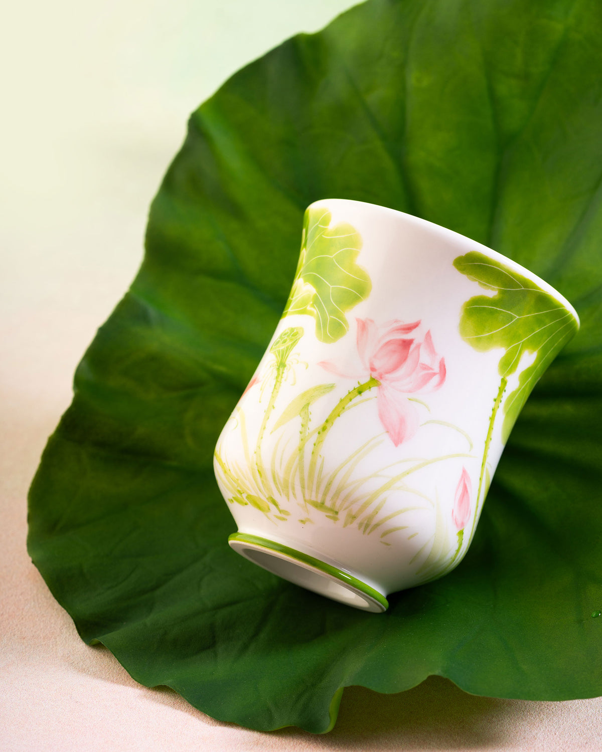 CCCLAY Summer Lotus — Medium Sensory Coffee Cup, 150 ml, hand-painted famille rose porcelain