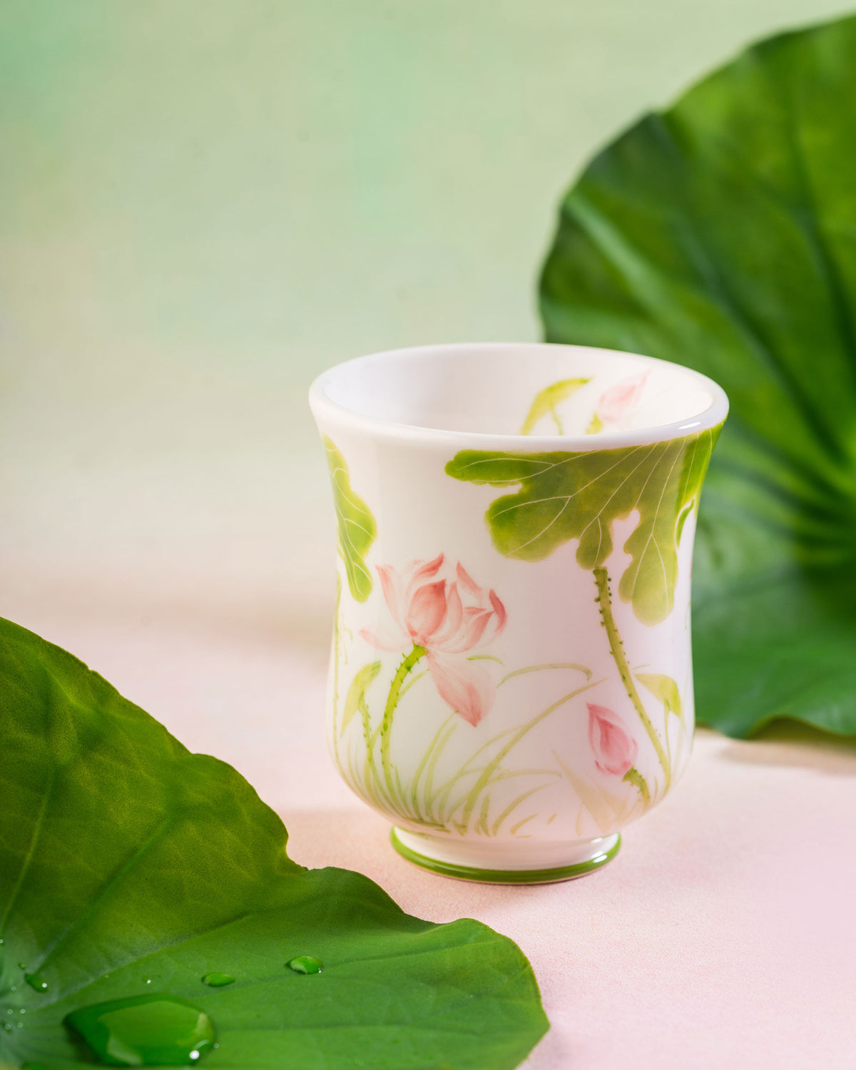 CCCLAY Summer Lotus — Medium Sensory Coffee Cup, 150 ml, hand-painted famille rose porcelain