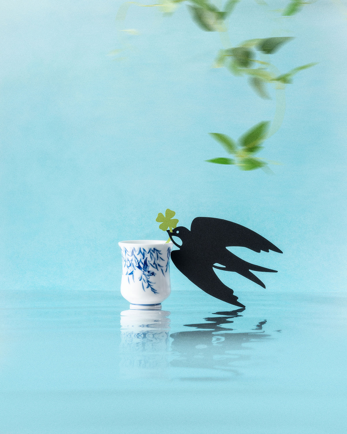 CCCLAY Willow Song Hand-Painted Famille Rose – Medium Sensory Coffee Cup