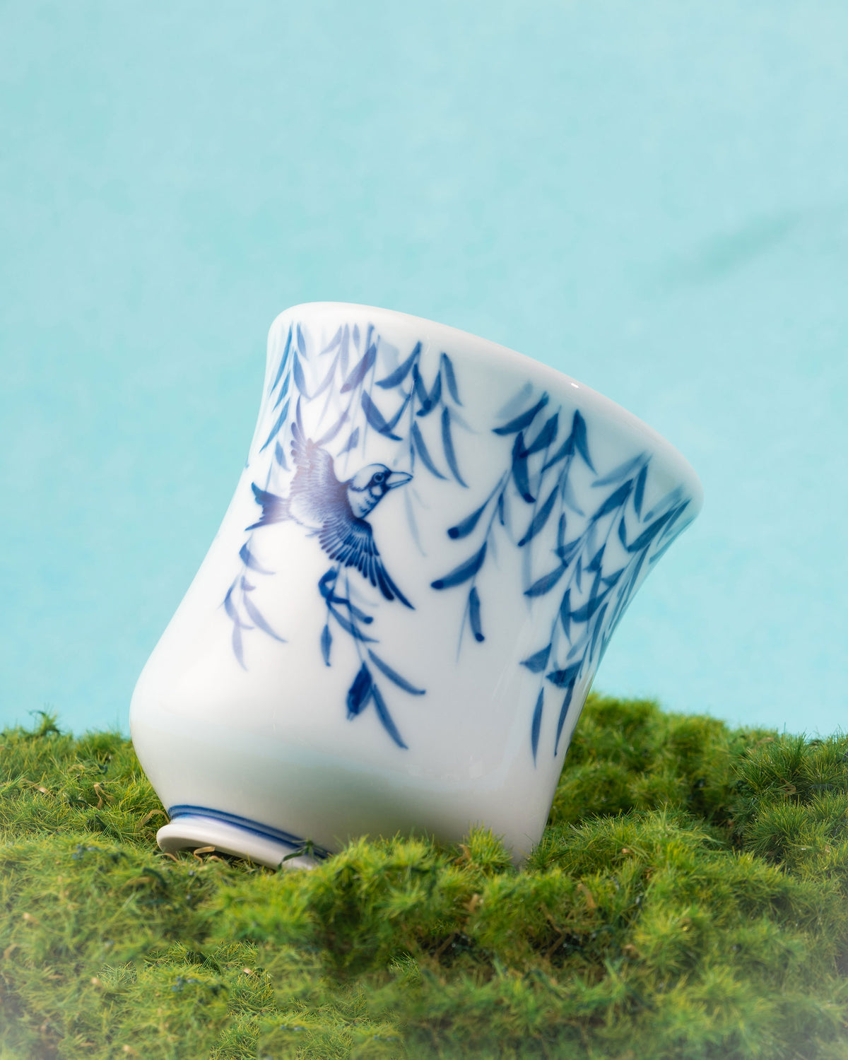 CCCLAY Willow Song Hand-Painted Famille Rose – Medium Sensory Coffee Cup